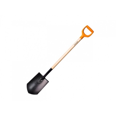 Лопата штыковая с дер. черенком FISKARS